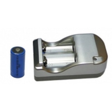 Зарядное устройство CYTAC CH-RCR123A (3.7V)(AC: 110-240V) для 2-х аккумуляторов RCR123A